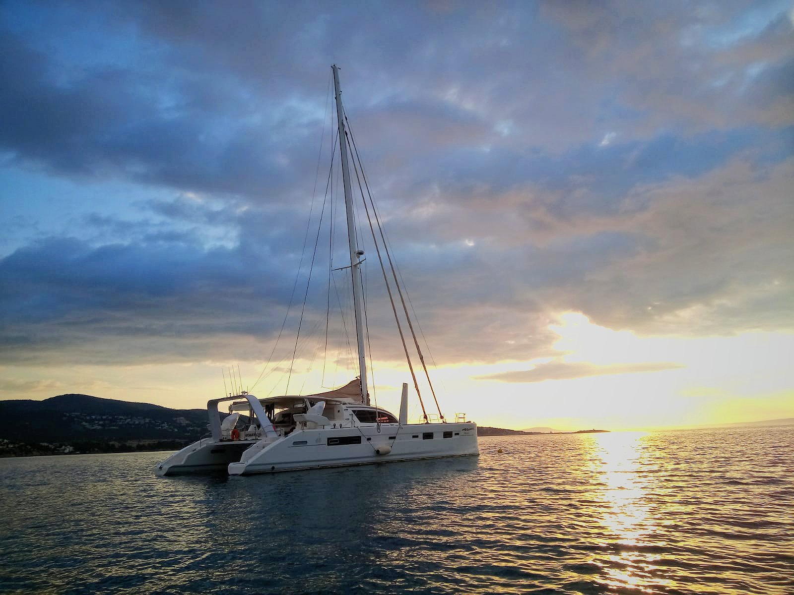 https://devtest.llauts.com/wp-content/uploads/2020/09/catamaran_Catana_65_6.jpg